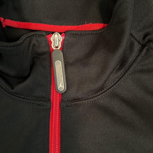 Air Jordan Nike dri fit zip up jacket. Size M - Picture 5 of 10